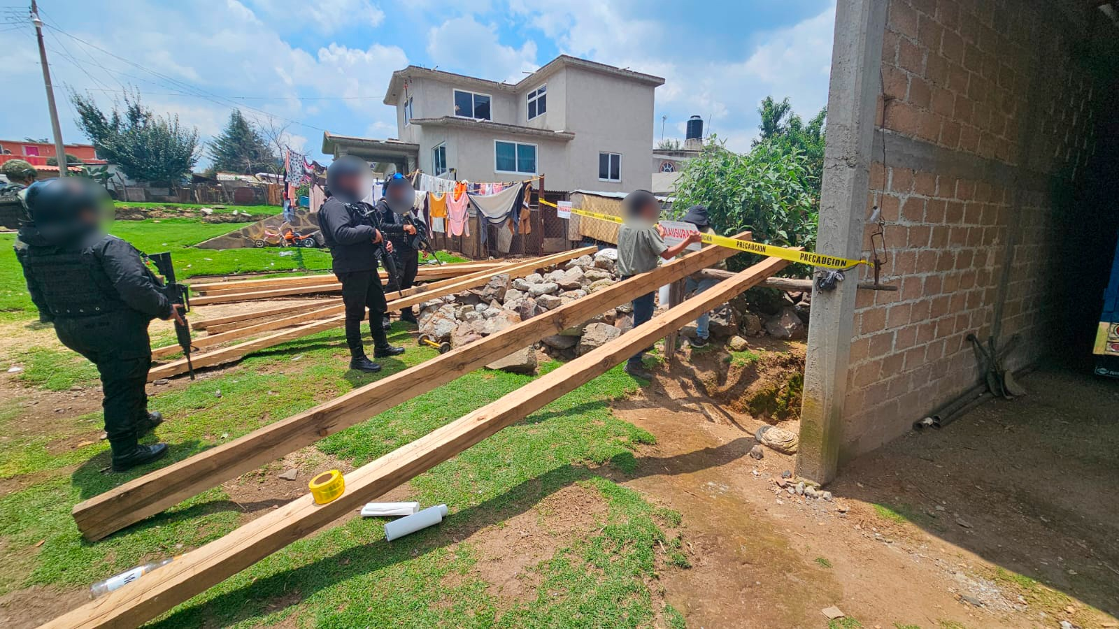 Aseguran inmueble en Villa del Carbón relacionado con tala clandestina; sin embargo no localizaron a nadie en el lugar, pero ya se investiga.