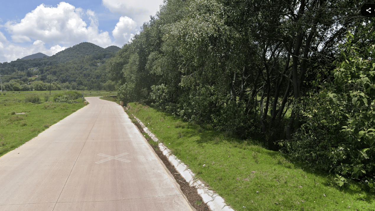 Un hombre fue hallado sin vida en Chapa de Mota; se investiga si murió por congestión alcohólica. Autoridades esperan resultados.