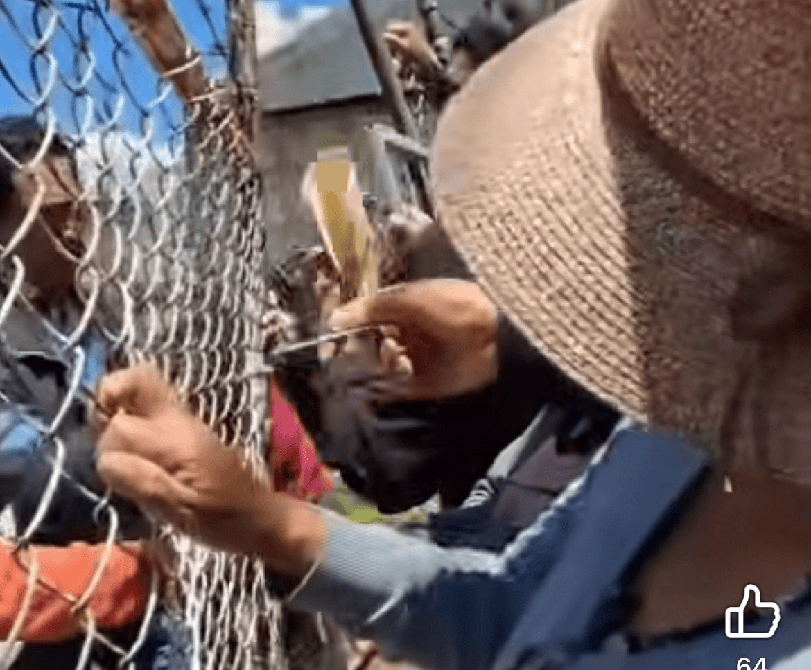 La desorganización de las autoridades municipales provocó empujones y discusiones en el registro de fertilizantes en Acambay.