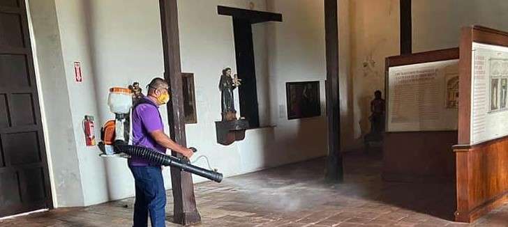 rigurosa limpieza en sus Museos y Parques