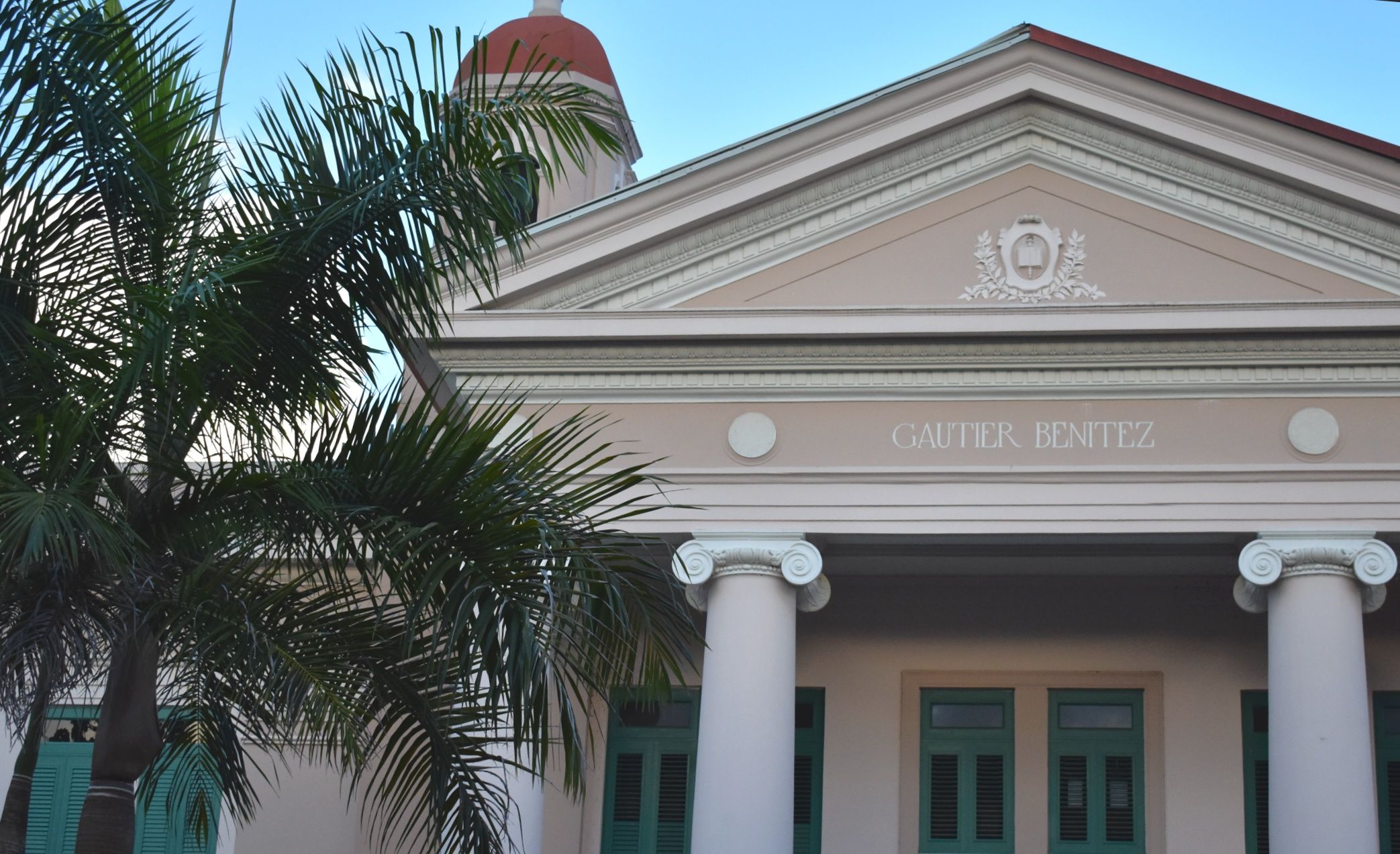Escuela Superior José Gautier Benítez