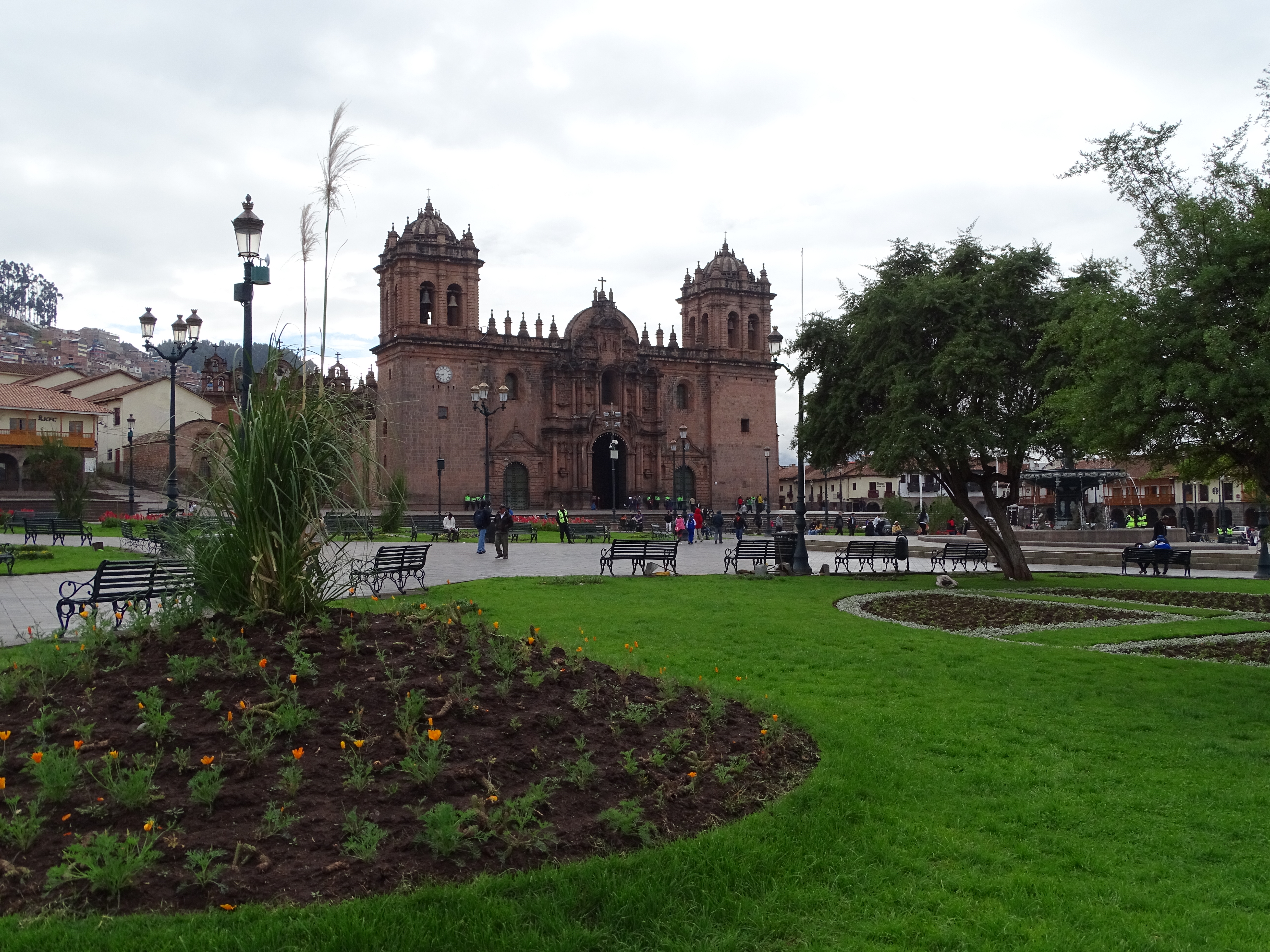 Vue sur la place d'Armes, cathédrale de Cusco