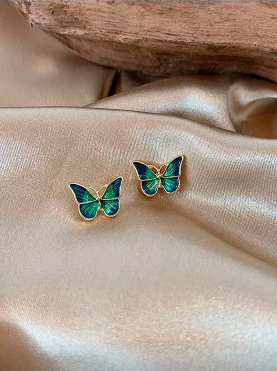 Maripositas esmaltadas