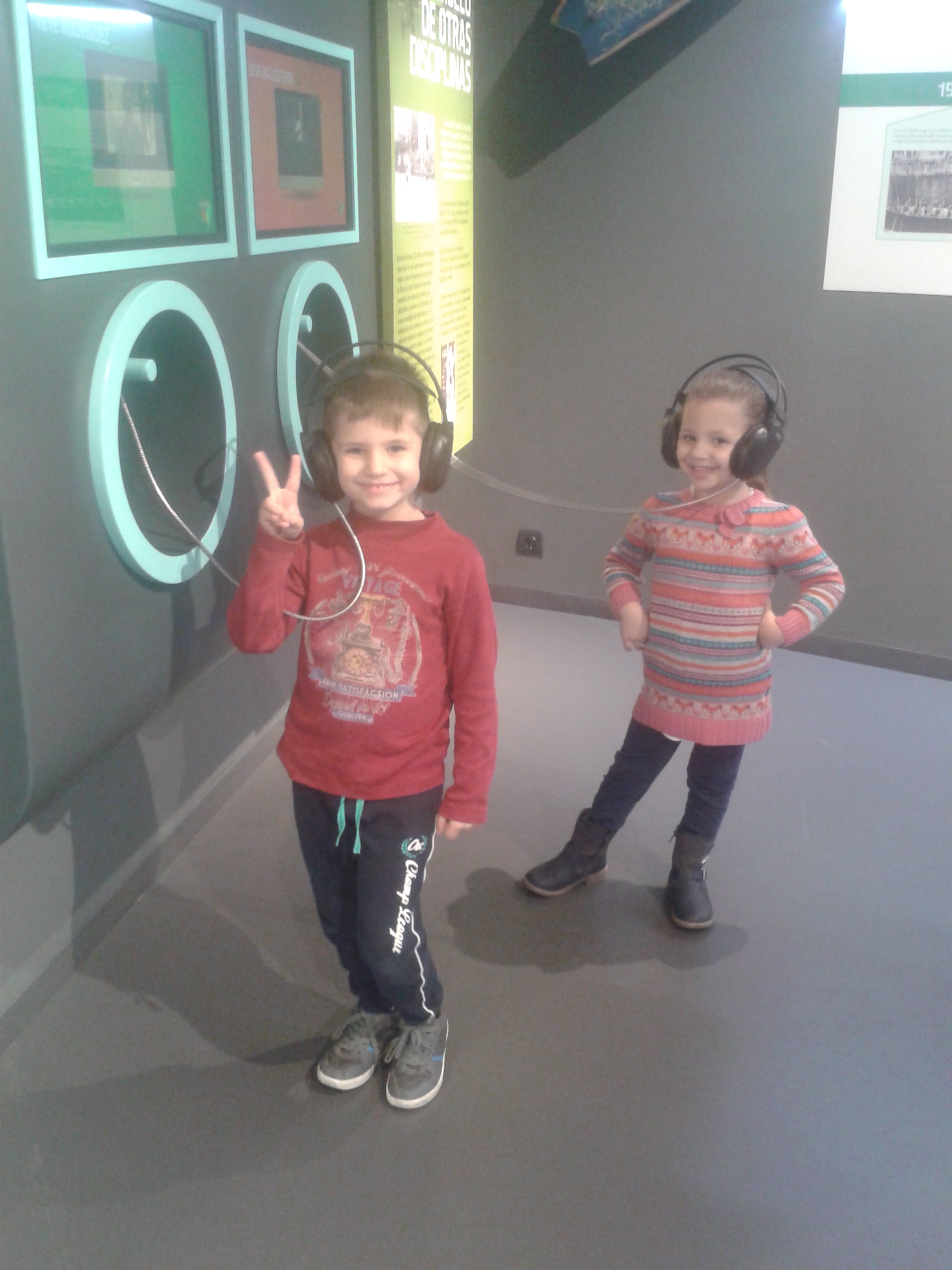 Los más peques disfrutan de la exposición