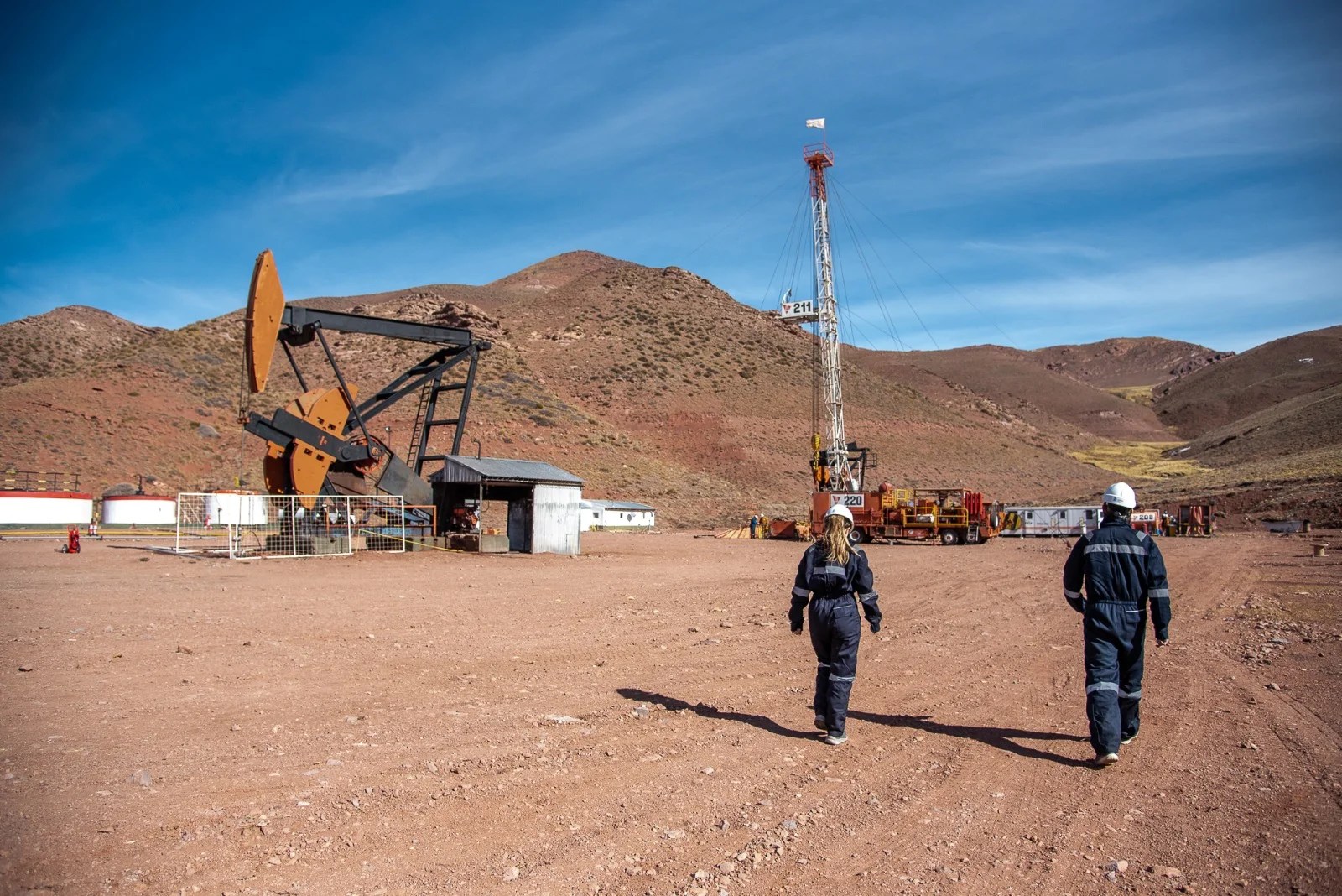 noticiaspuertosantacruz.com.ar - Imagen extraida de: https://elconstructor.com/mendoza-lanza-la-cesion-de-derechos-de-del-area-petrolera-vega-grande/