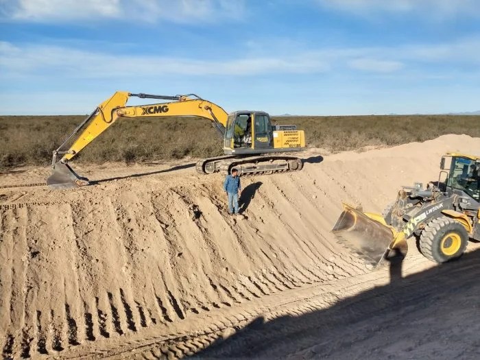 noticiaspuertosantacruz.com.ar - Imagen extraida de: https://elconstructor.com/mendoza-culmino-las-obras-de-canalizacion-del-cauce-los-pejes/