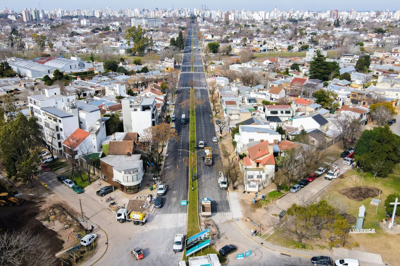 noticiaspuertosantacruz.com.ar - Imagen extraida de: https://elconstructor.com/la-plata-inauguraron-la-obra-de-ensanche-y-repavimentacion-de-la-diagonal-74/