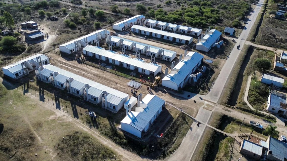 noticiaspuertosantacruz.com.ar - Imagen extraida de: https://elconstructor.com/santa-fe-reactivo-la-obra-de-45-viviendas-en-tostado/