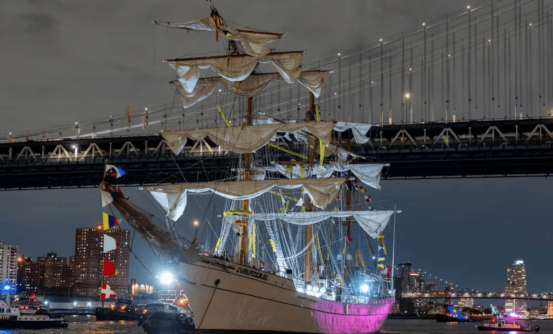 Tragedia en Nueva York: Buque escuela Cuauhtémoc colisiona con el puente de Brooklyn