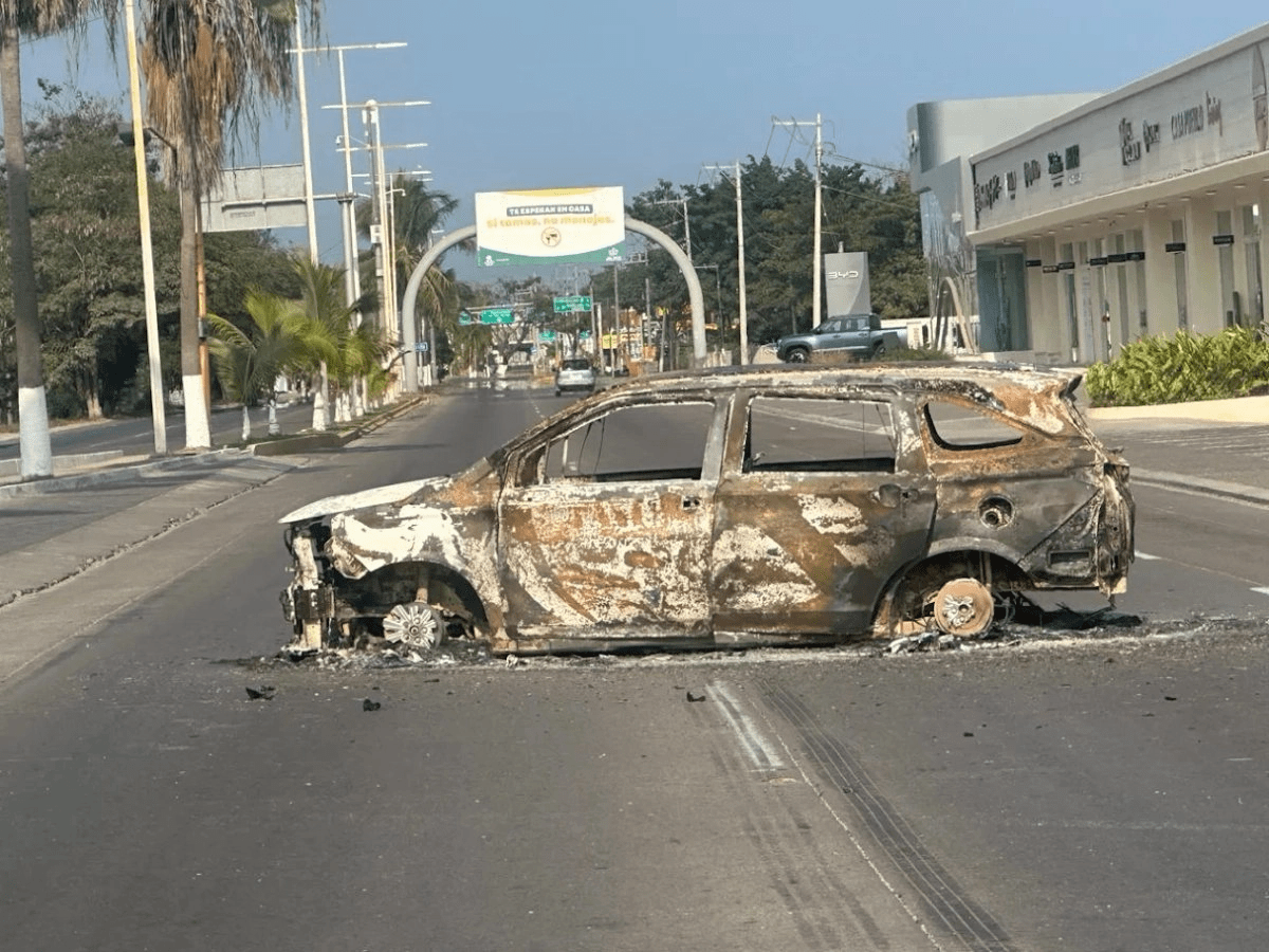 266 vehículos incendiados tras la caída de “El Mencho”