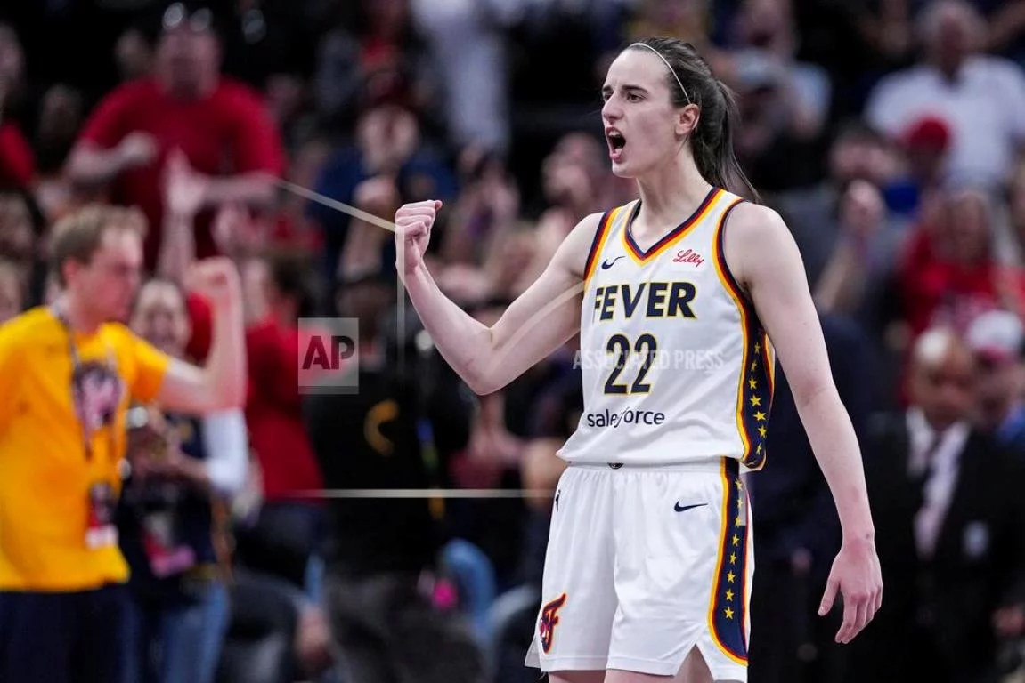 Caitlin Clark lesionada en cuádriceps izquierdo