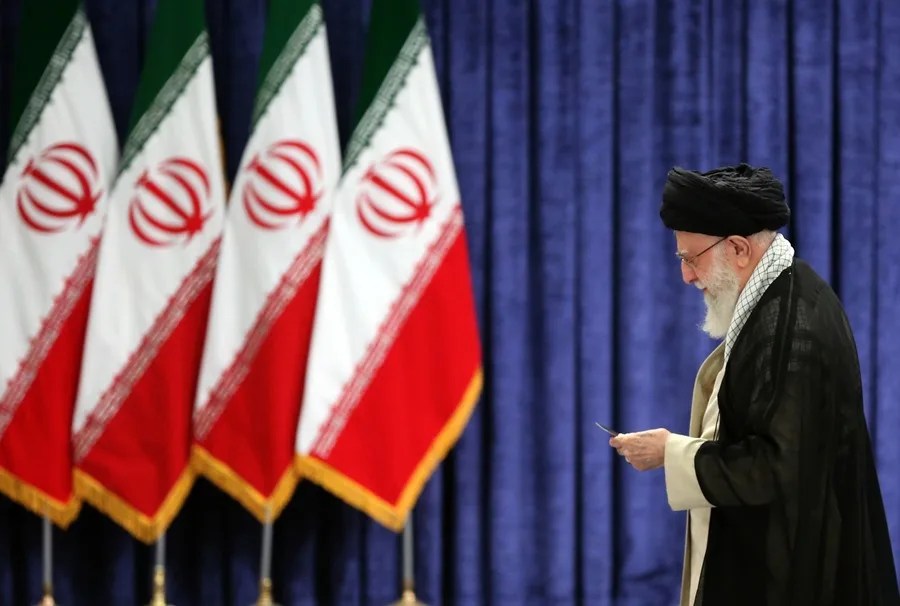 Gobierno iraní restringe el llegada al internet completo país.