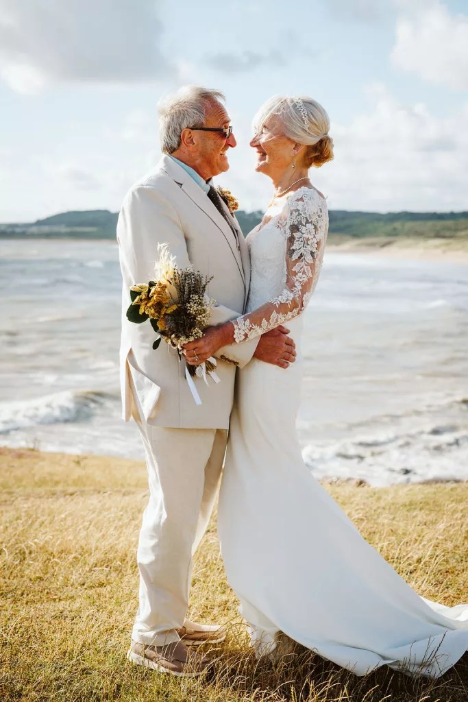 Wedding Celebrant Cobbles Ogmore by Sea