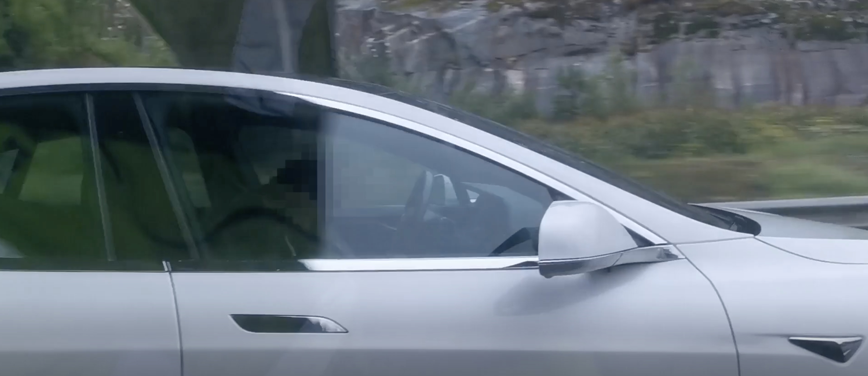 Tesla Autopilot brings car to a stop after drunk driver becomes ...