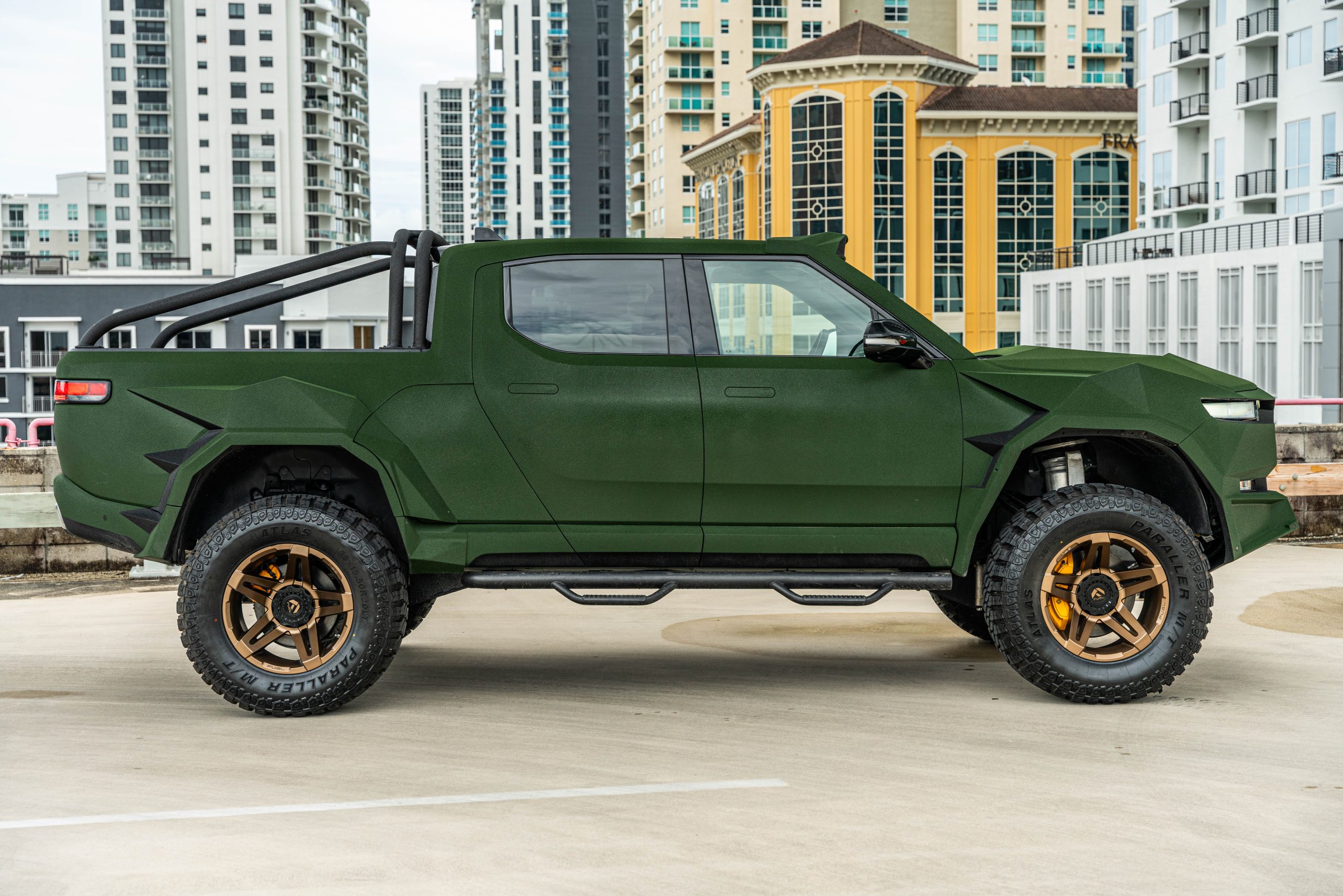 Rivian R1T converts into Apocalypse-ready 850 HP off-road EV