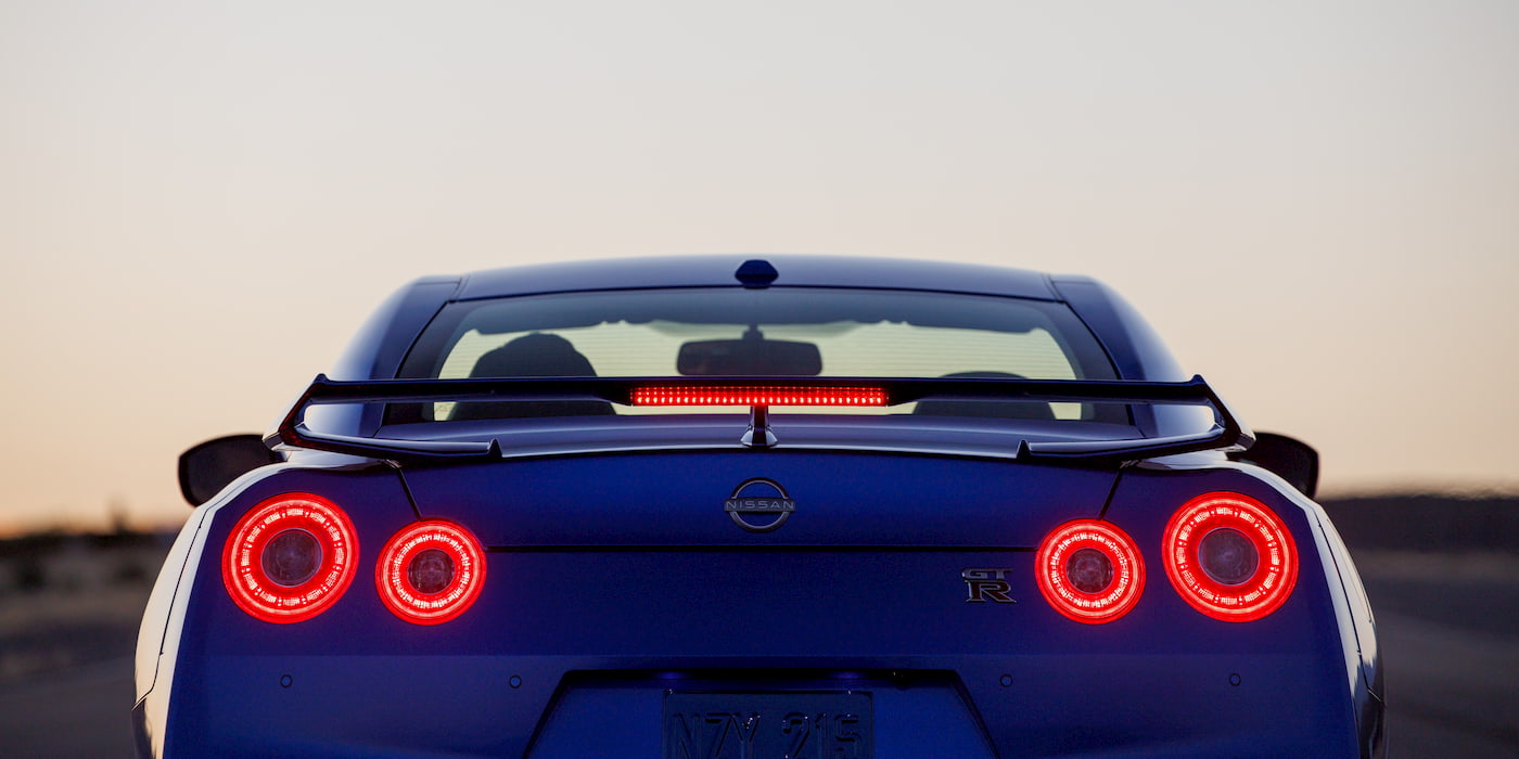 Nissan sugiere el regreso del legendario GT-R como un auto deportivo EV