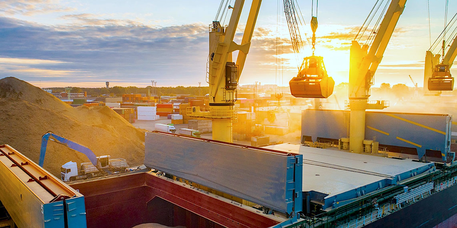 MacGregor's electric cranes provide a sustainable, cost-effective cargo solution with superior performance, also aiding in compliance with regulations.