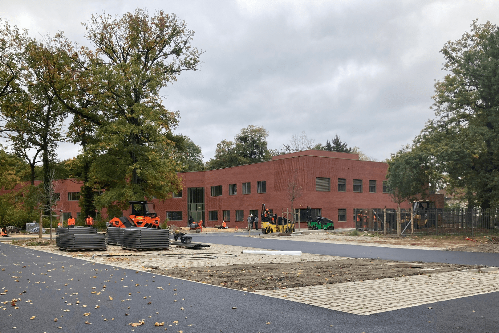Conception du pôle d’accueil médico-technique de l’établissement spécialisé en santé mentale de Ville-Évrard à Neuilly-sur-Marne