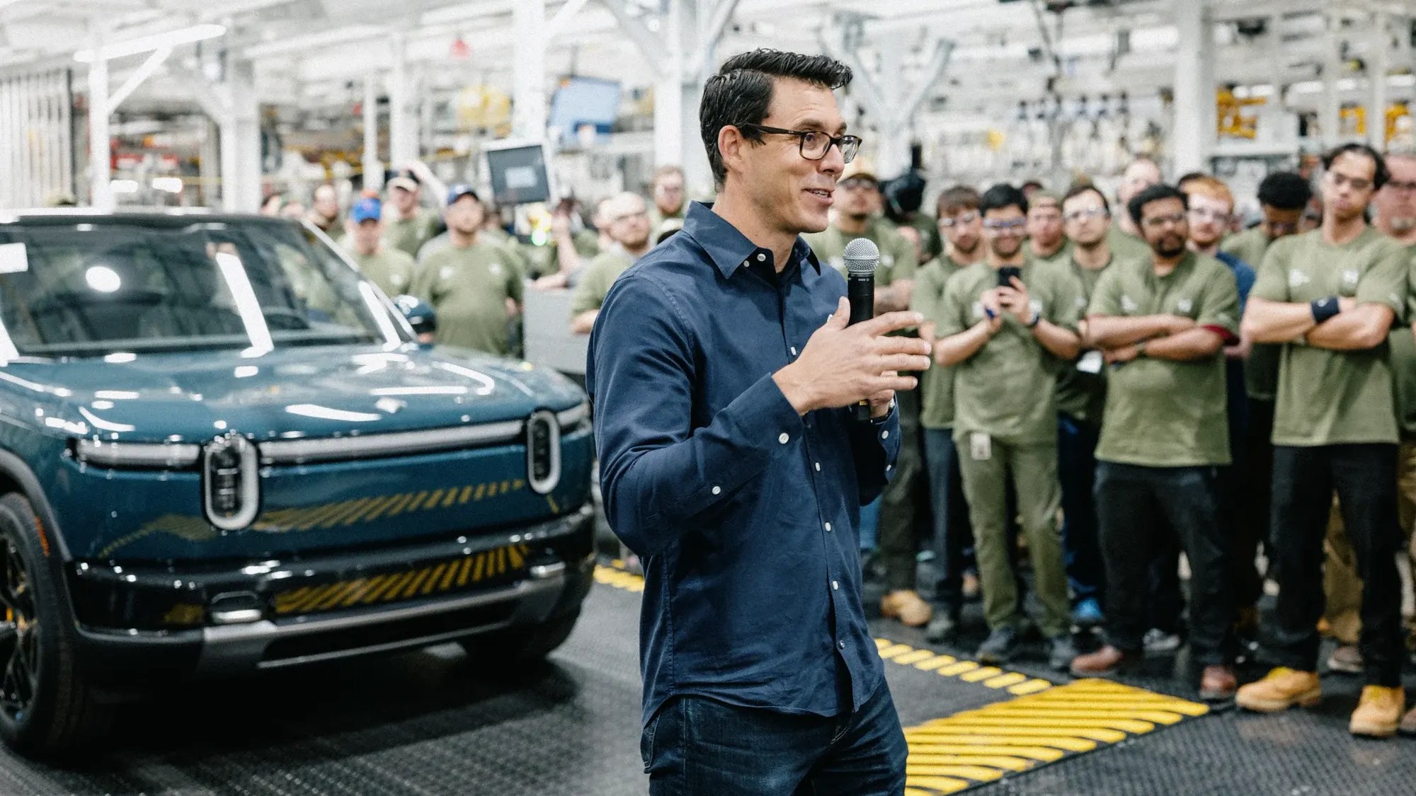 Rivian R2 Customer Deliveries: Unveiling the Electric SUV's Arrival (2026)