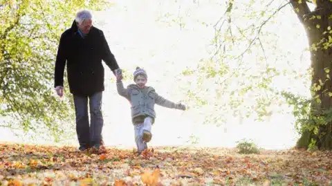 المشي الطويل يومياً أفضل لصحّة القلب