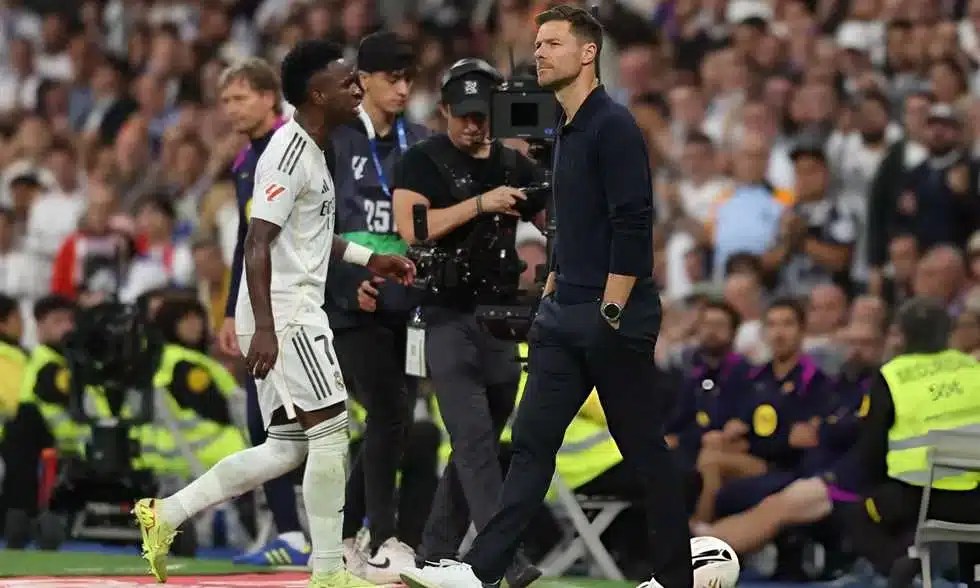 فينيسيوس يعتذر لجماهير ريال مدريد