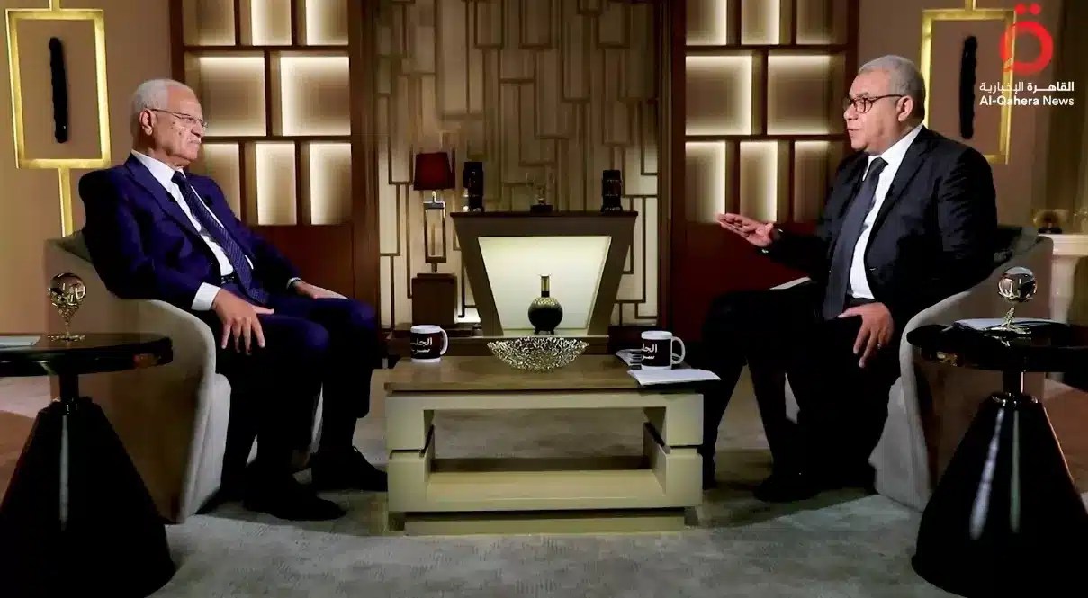 كشف أسرار صفقة شاليط في «الجلسة سرية»