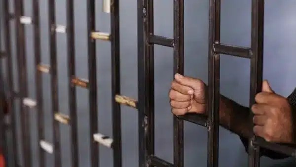 حبس عاطل لإطلاق نار بسبب خلافات الجيرة في القليوبية