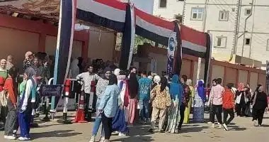 توافد الناخبين على لجان الوادي الجديد في انتخابات النواب