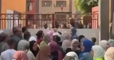 الطبل والمزمار يزينان مشهد التصويت بمنشأة القناطر