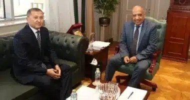 وزير الكهرباء المصري يستقبل سفير أوزبكستان لبحث التعاون