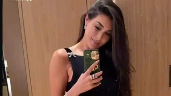 ياسمين صبري تهنئ مي عز الدين بعقد قرانها