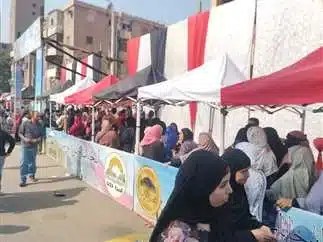 إقبال كثيف للناخبين في لجنة أم المؤمنين بالعمرانية