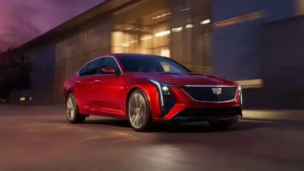 سعر كاديلاك CT5 موديل 2025 في السعودية