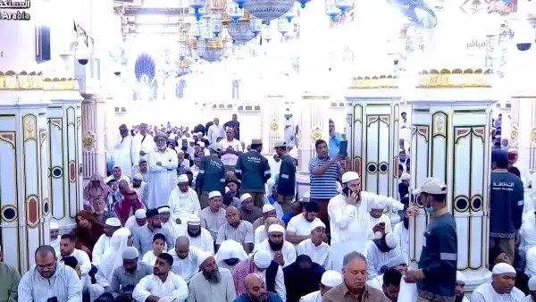 بث مباشر لصلاة الجمعة من الحرمين الشريفين