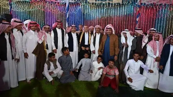 محافظ جنوب سيناء يشهد زفافاً بدوياً جماعياً في دهب