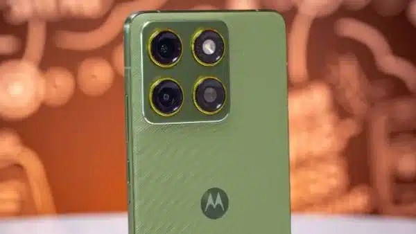 موتورولا تطلق هاتف Edge 70 فائق النحافة في الهند