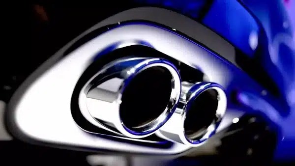 مرسيدس توقف إنتاج سياراتها الصاخبة بسبب لوائح الضوضاء