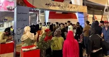 إقبال كثيف في الشيخ زايد قبل الإغلاق