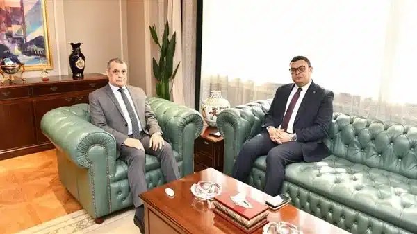 متابعات مشروعات حياة كريمة بين وزيري الإنتاج الحربي والإسكان