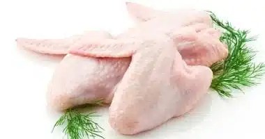 أسعار الدواجن المجمدة تصل إلى 130 جنيها للكيلو