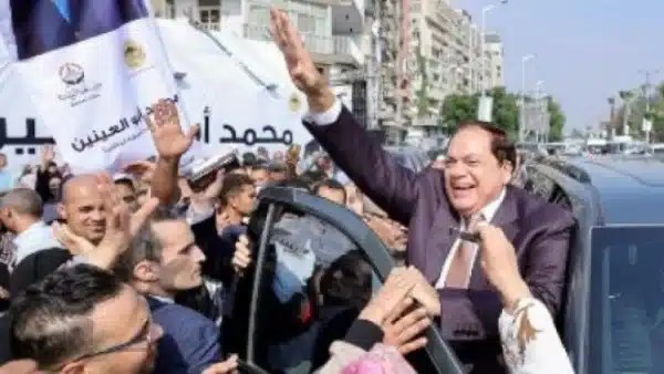 أبو العينين يحظى باستقبال حاشد في الجيزة