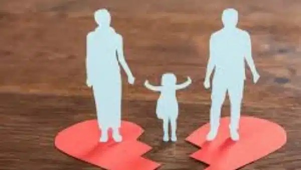 زوجة تتقدم بدعوى طلاق بسبب الأعمال المنزلية