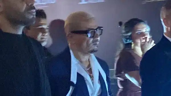 عمرو دياب يحضر العرض الخاص لفيلم السلم والثعبان