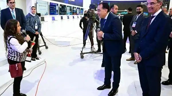 تجربة ناجحة لطفلة مصرية في Cairo ICT