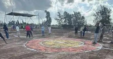 شباب الزيني يتغلبون على تحدي الأمطار بملعب رياضي جديد