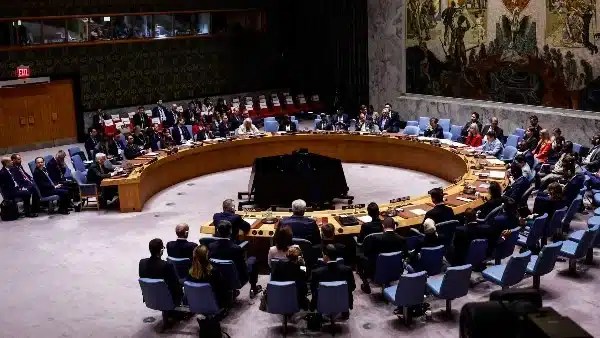 امتناع روسيا والصين عن التصويت على خطة ترمب في غزة