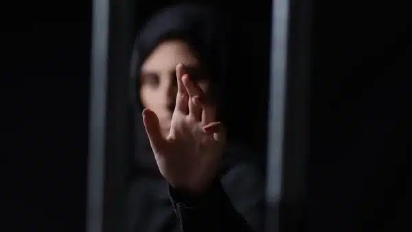 هروب طالبة من اعتداء مروع في زايد