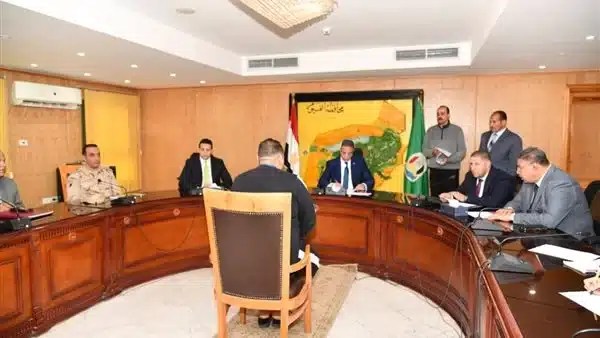 محافظ الفيوم يوجه بتوفير علاج على نفقة الدولة للمرضى