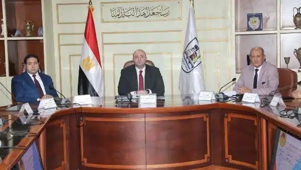 متابعة إغلاق لجان التصويت في اليوم الأول