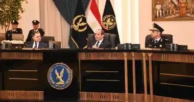 السيسي: أهمية الوعي في انتخابات البرلمان وتطوير الإعلام